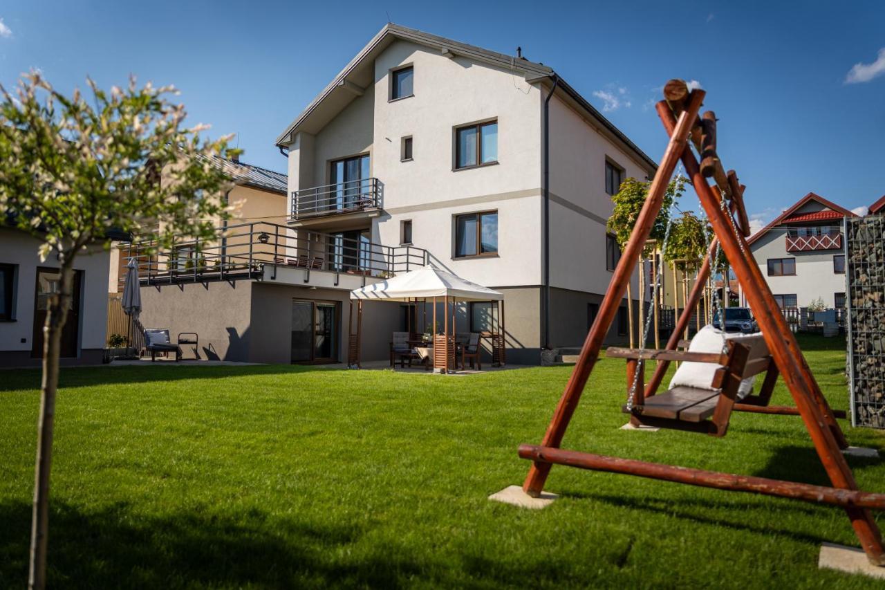 Stylish Apartment Under The Tatras Štrba Buitenkant foto